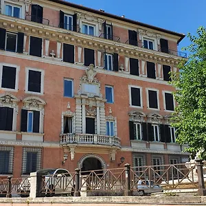Palazzo Marescalchi Belli, Vicino Piazza Di Spagna Apartamento