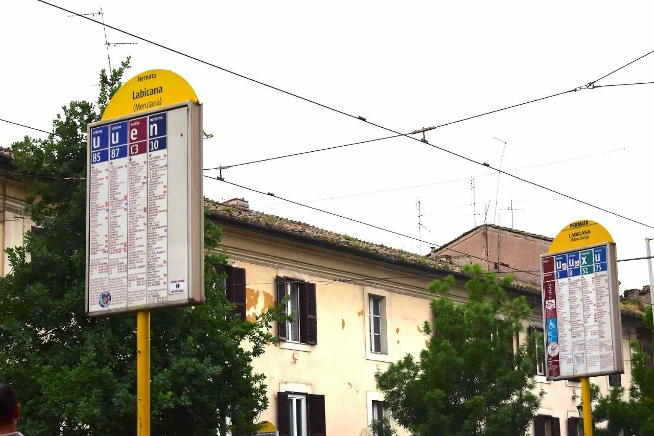 Holiday home Le Rondini A Roma Villa